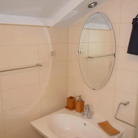 Grosse In Zadar Mit Privatem Balkon Daire Diklo
