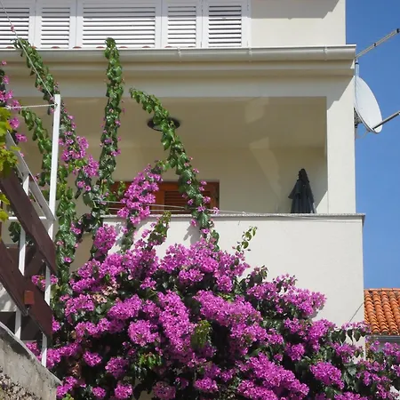 Daire Grosse In Zadar Mit Privatem Balkon