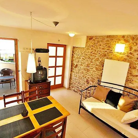 Daire Grosse In Zadar Mit Privatem Balkon