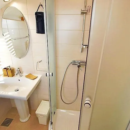 Grosse In Zadar Mit Privatem Balkon *